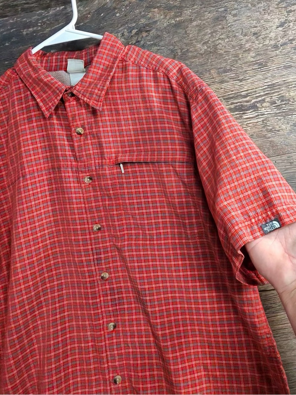 The North Face Men's Red Plaid Short-Sleeve Button-Down Shirt - Picture 4 of 9